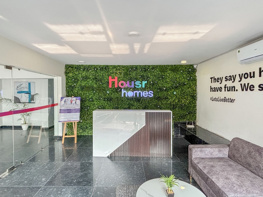 Housr Sector 28 Golf Course Road Next To Phase 1 Metro Station