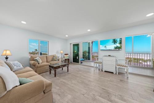 Sanibel Surfside 111 - last minute hotel in Sanibel