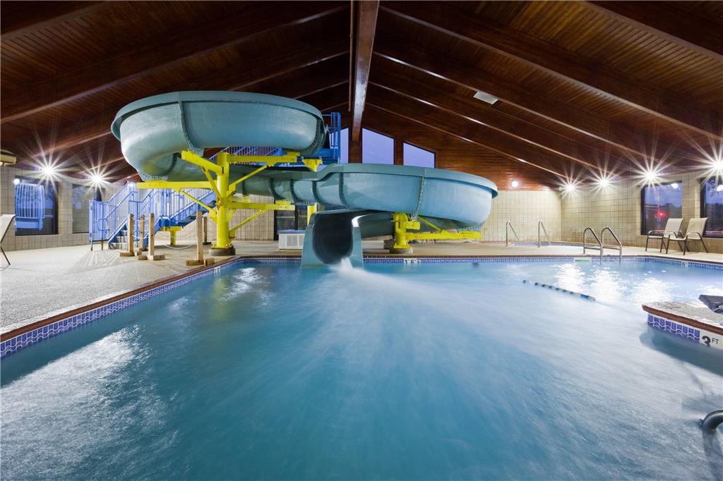AmericInn by Wyndham Shakopee Near Canterbury Park — hotel in Shakopee