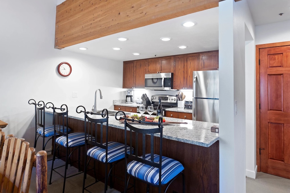 Abode at Lakeside - photo 10