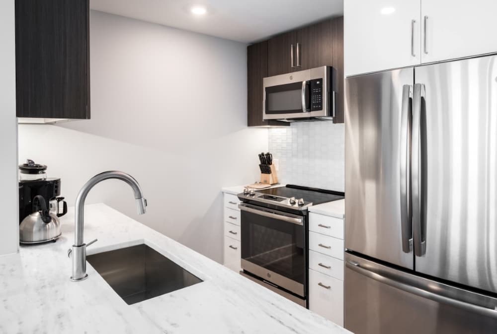 Bluebird Suites near Chevy Chase - photo 7