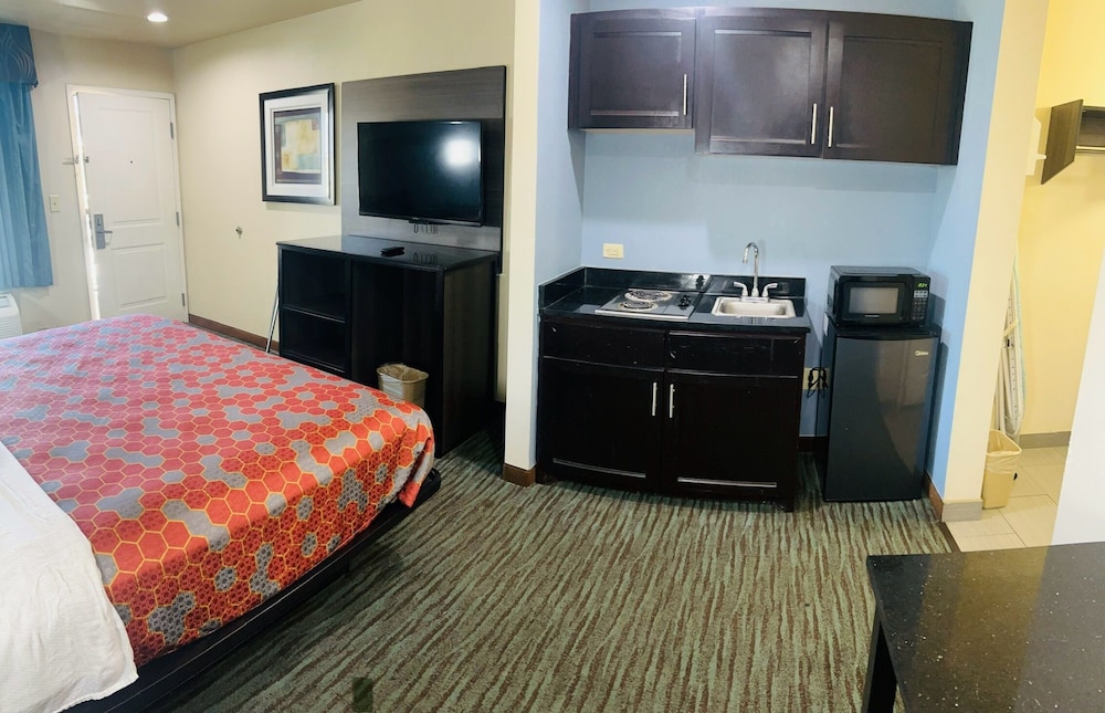 Garden Inn and Suites Little Rock - photo 7