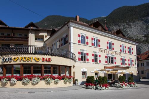 Sterzinger Posthotel - carbon neutral hotel in Nassereith