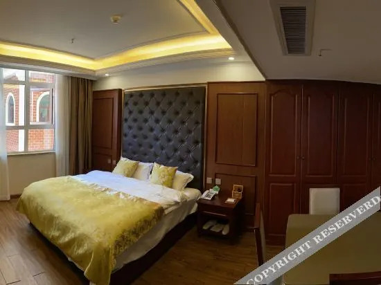 Qiancenghe Hotel — hotel in Langao Chengguanzhen