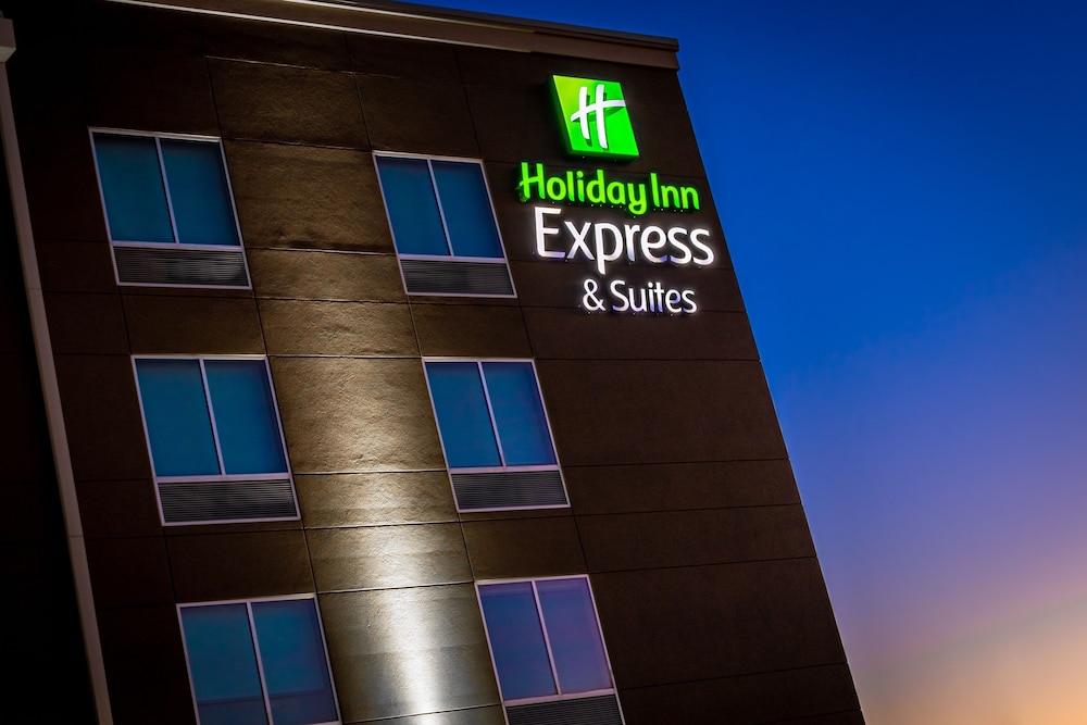 Holiday Inn Express & Suites Rantoul by IHG - photo 51