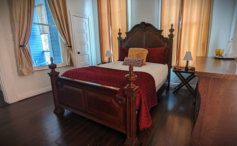 The 1890 Freeman House - photo 19