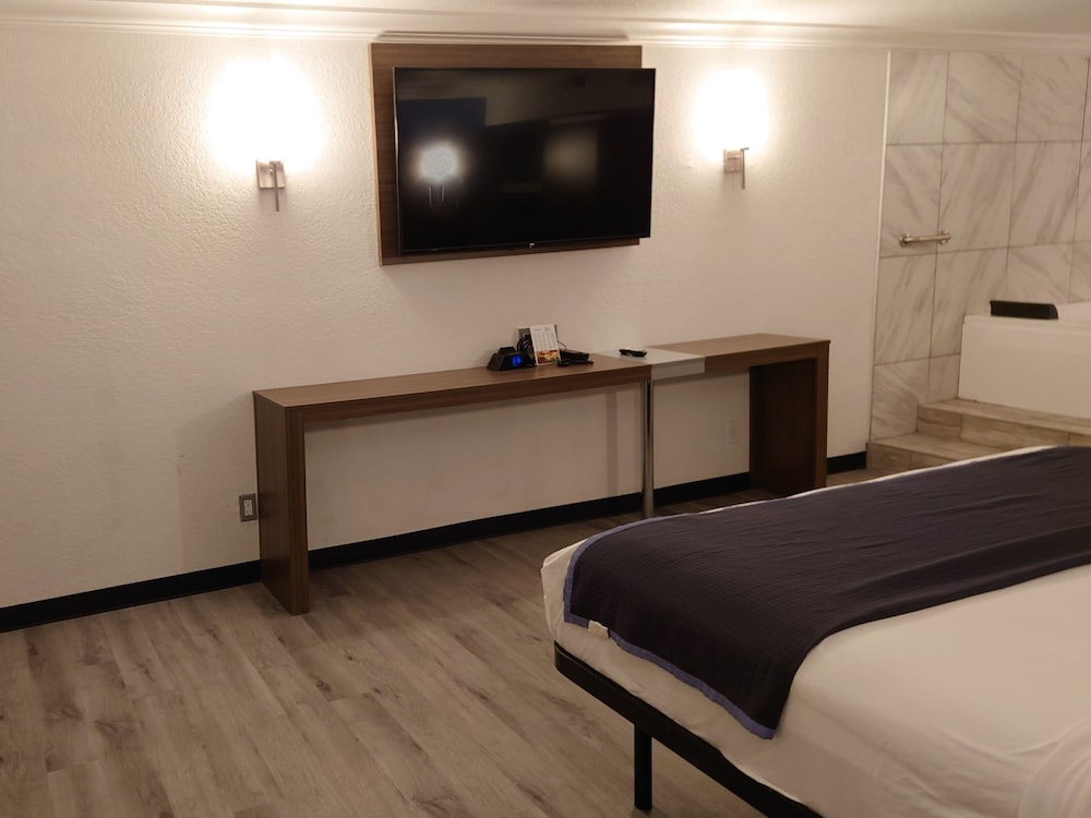 Reagan Resorts Inn - photo 9