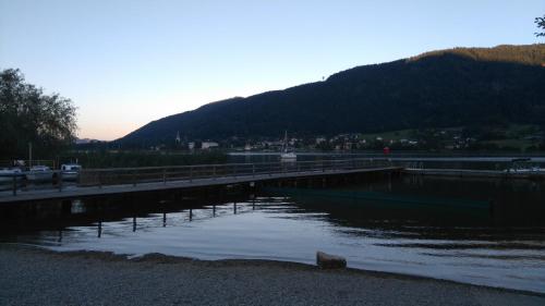 Seeappartement URSULA direkt am Ossiacher See mit Pool & Terasse Haus KMB — 4-Star Luxury Hotel in Bodensdorf, Austria