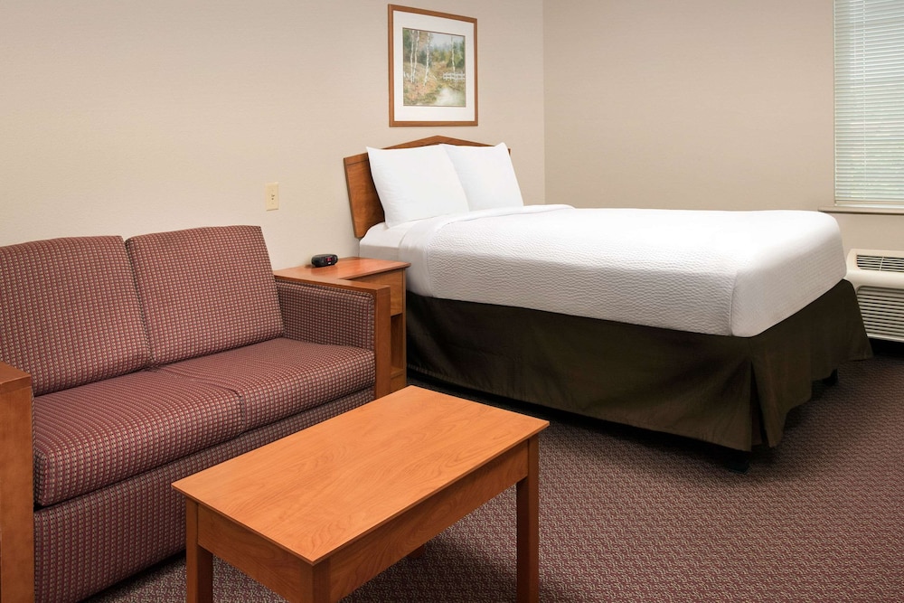 WoodSpring Suites Lebanon - photo 9