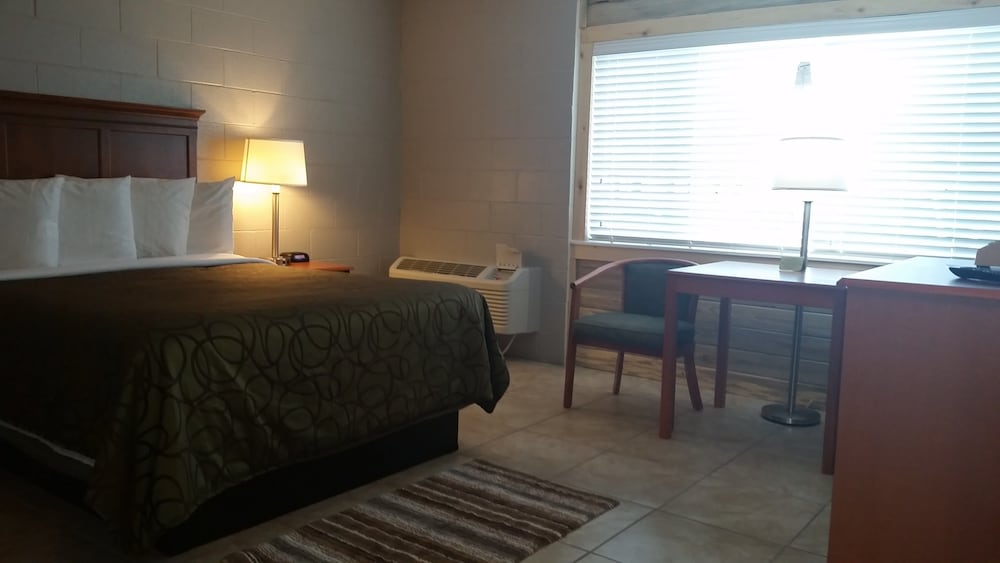Motel West - photo 19