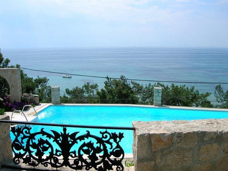 Nafsika — Aegina — photo 4