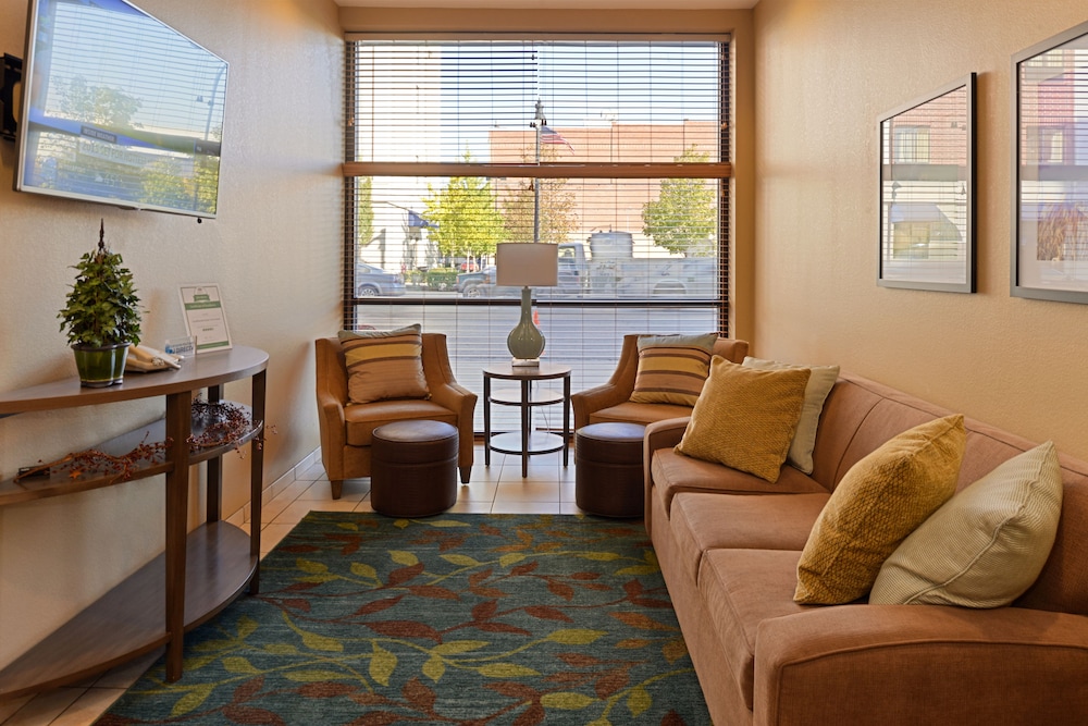 Candlewood Suites Terre Haute by IHG - photo 59