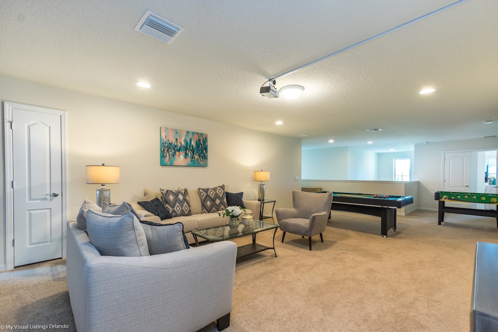 H8875 Ultimate Brand new 8bedroom 6bathroom Resort - photo 45
