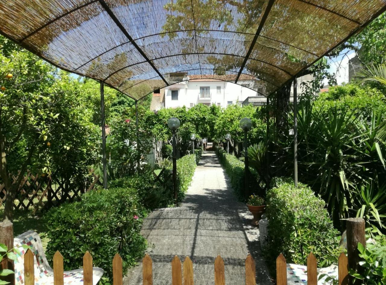 Il Giardino Degli Agrumi — 4-Star Luxury Hotel in San Marco Evangelista, Italy