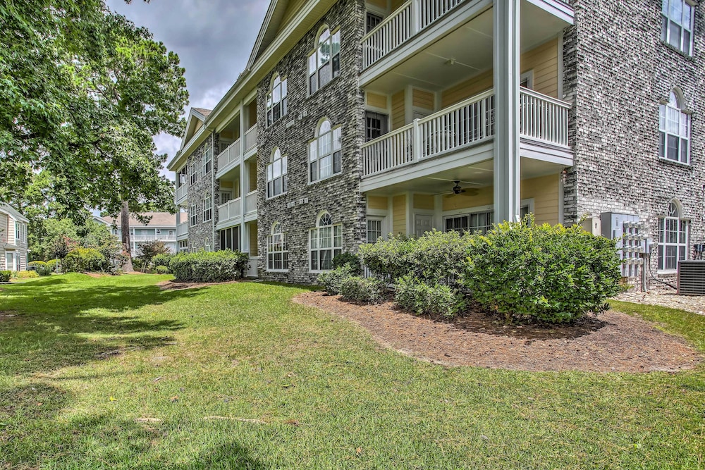 Lovely Myrtle Beach Condo 4 Mi to Boardwalk — 4-Star Luxury Hotel in Myrtle Beach, United States