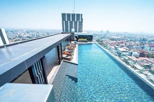 Best Pool with 360 View of Pattaya & Best Location — 4-Star Luxury Hotel in Pattaya, Thailand