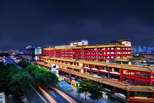 Echarm Hotel Xi'an Zhonglou Hui Min Jie — 4-Star Luxury Hotel in Xi'an, People's Republic of China