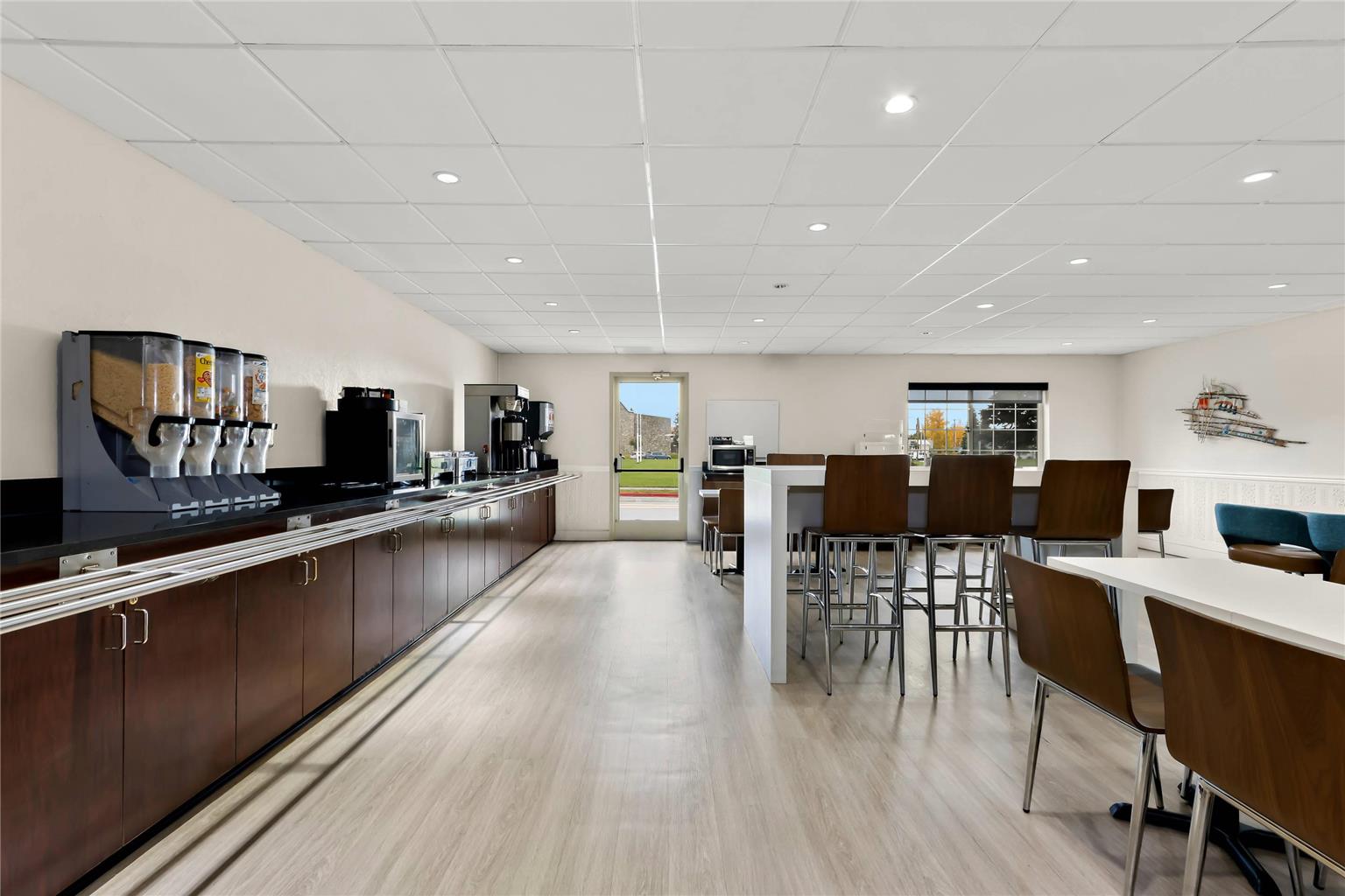 Clarion Suites Anchorage Downtown - photo 24