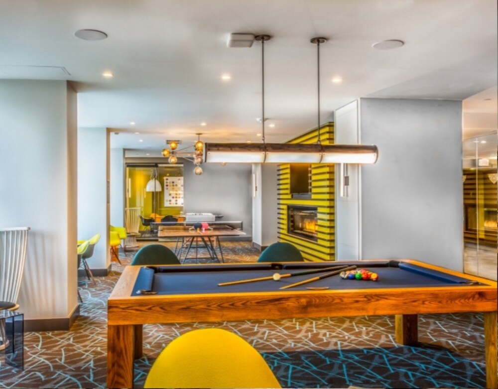 Global Luxury Suites at Newport - photo 63