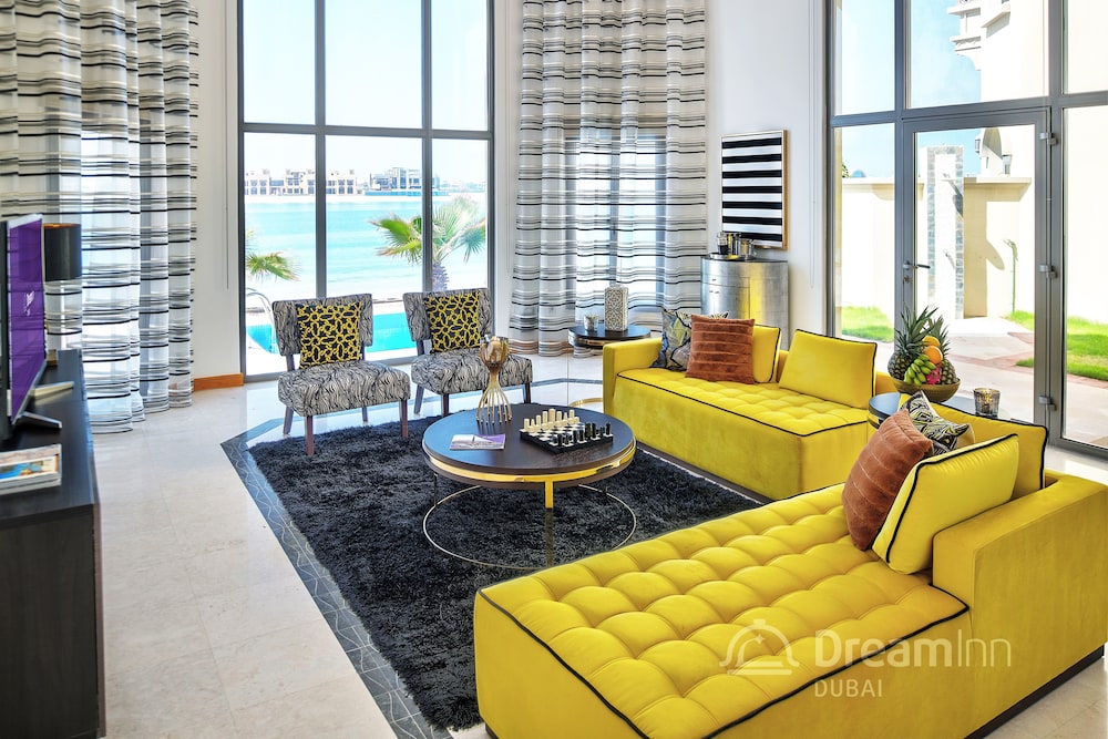 Dream Inn Dubai Signature Villa — 5-Star Luxury Hotel in Dubai, United Arab Emirates