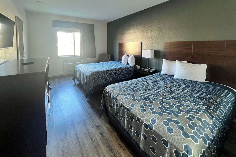 Econo Lodge Beaumont I 10 South - photo 18