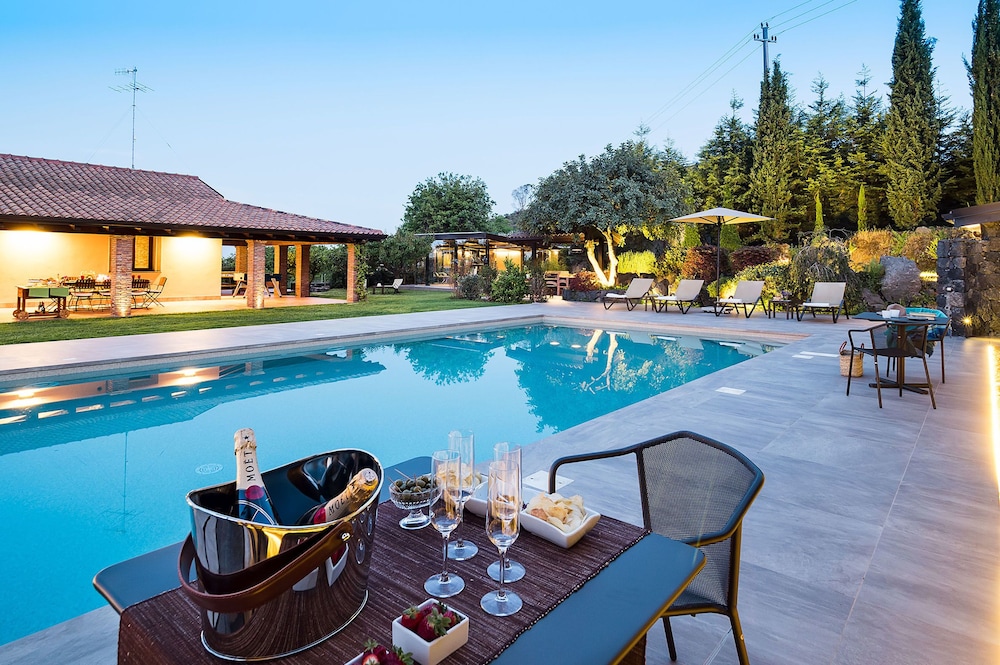 Viagrande 10944161 — Viagrande