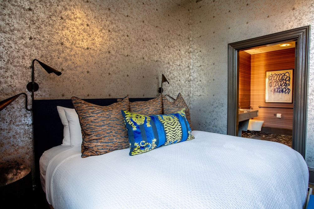 The Bell Athens By Kasa Living - photo 24