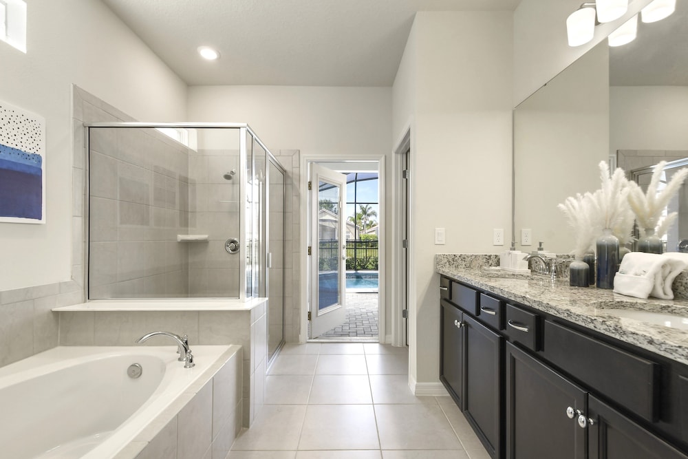 Relax in Style Pool Resort Amenities Near Disney - photo 28