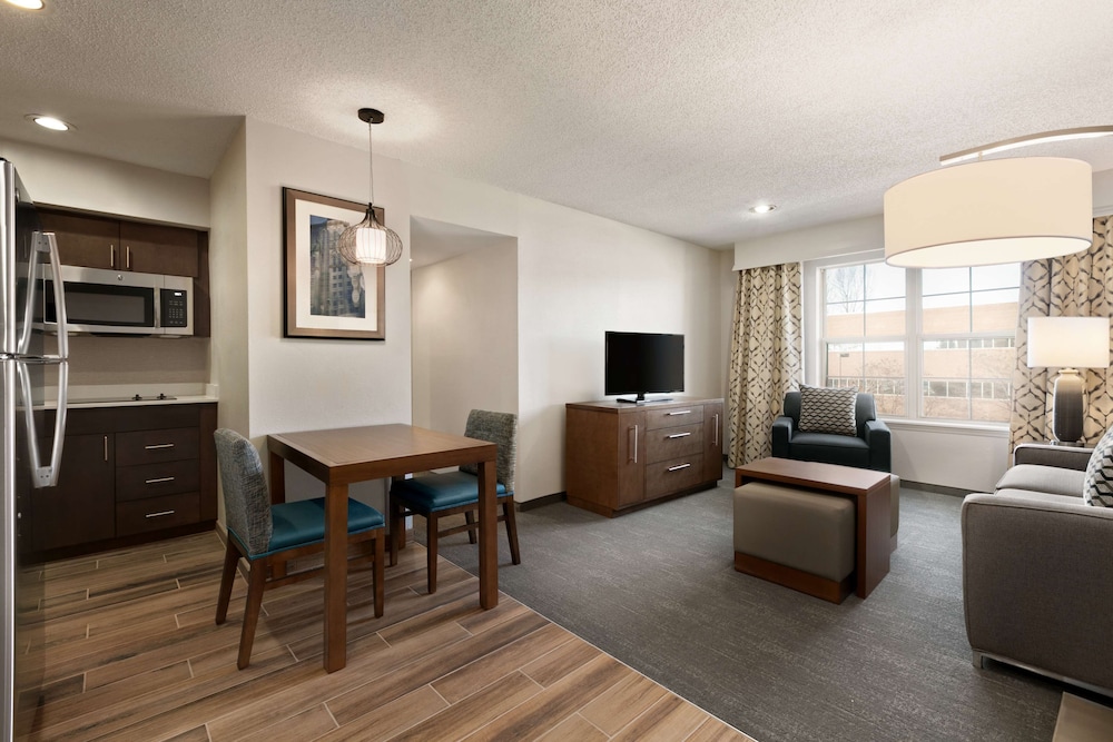Homewood Suites by Hilton Greensboro - photo 20