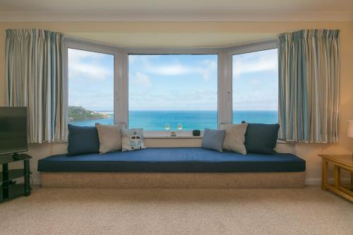 Dolphin Watch — 4-Star Luxury Hotel in St Ives, United Kingdom