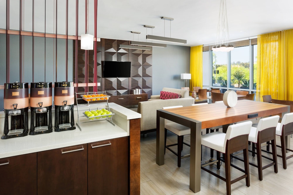 Springhill Suites San Diego Mission Valley - photo 30