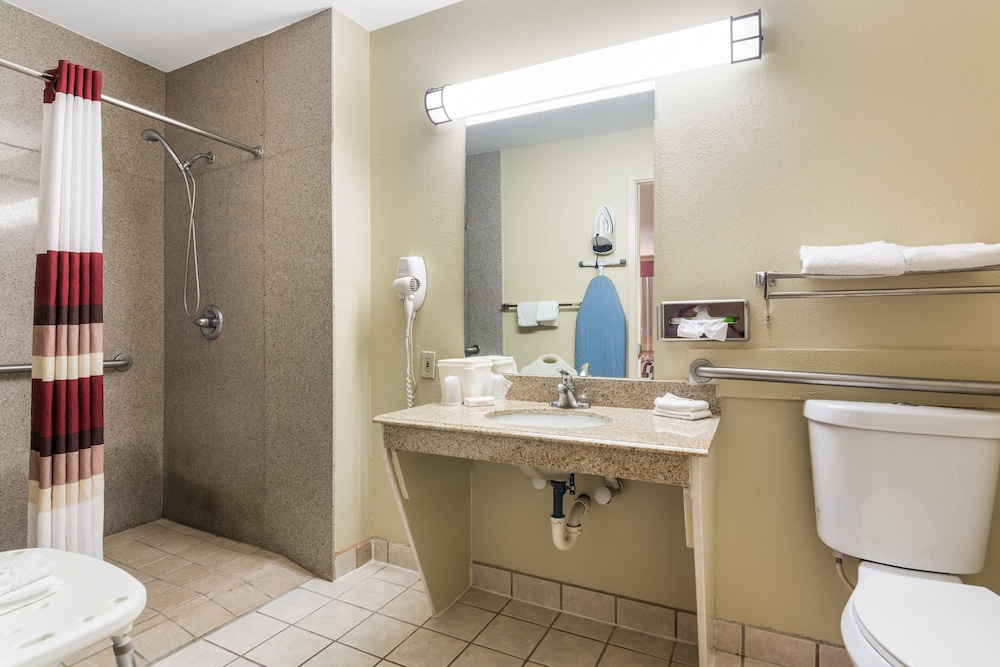 Red Roof Inn Conroe North Willis - photo 25