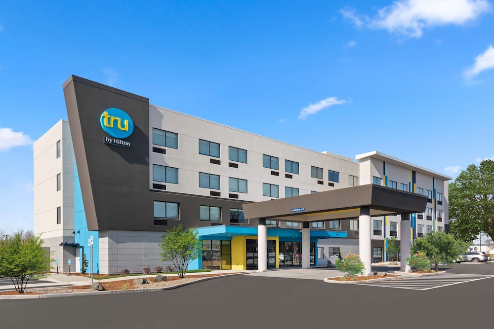 Tru by Hilton Portland Airport - photo 22