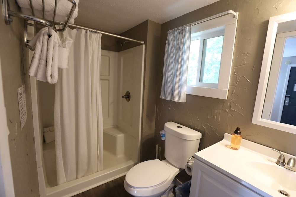 Lakeside Resort - photo 56