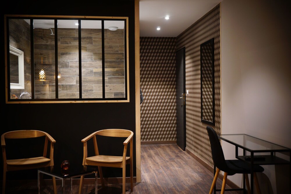 Launois Jean Pierre in Reims, France