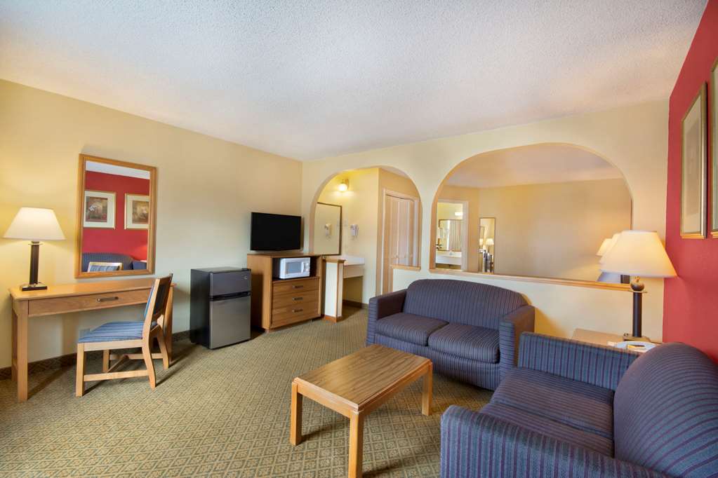 Super 8 by Wyndham Lancaster - photo 12