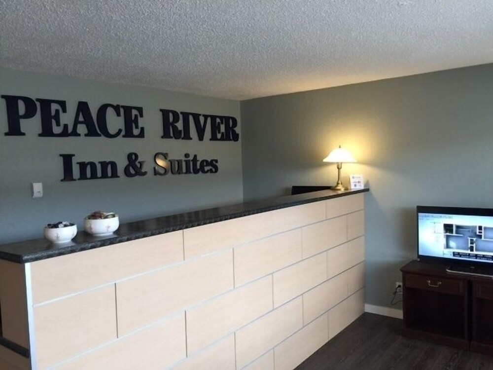 The Lion Inn & Suites — hotel in Chetwynd