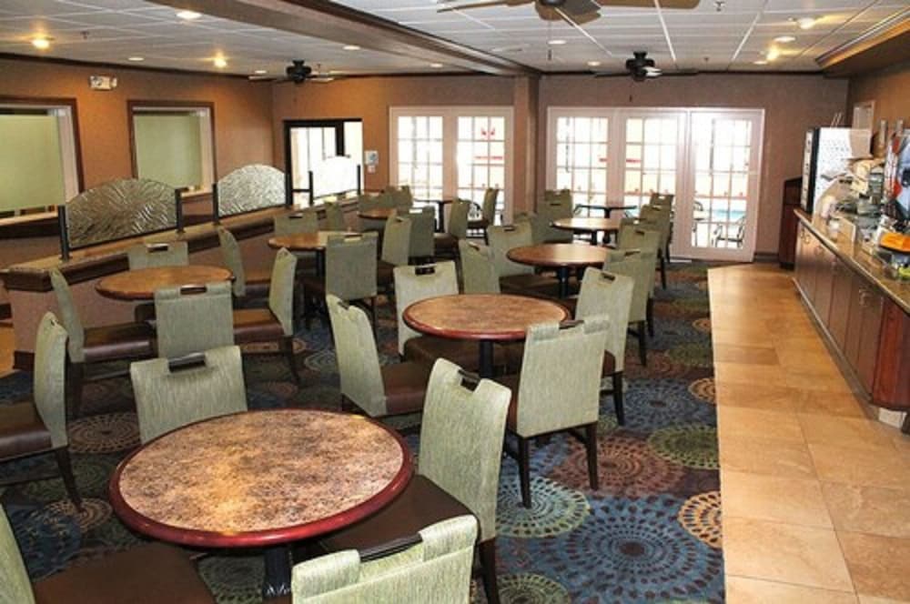 Auburn Place Hotel & Suites Paducah - photo 18