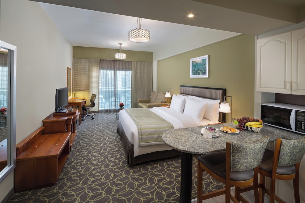 Savoy Park Hotel Apartments — 4-Star Luxury Hotel in Dubai, United Arab Emirates