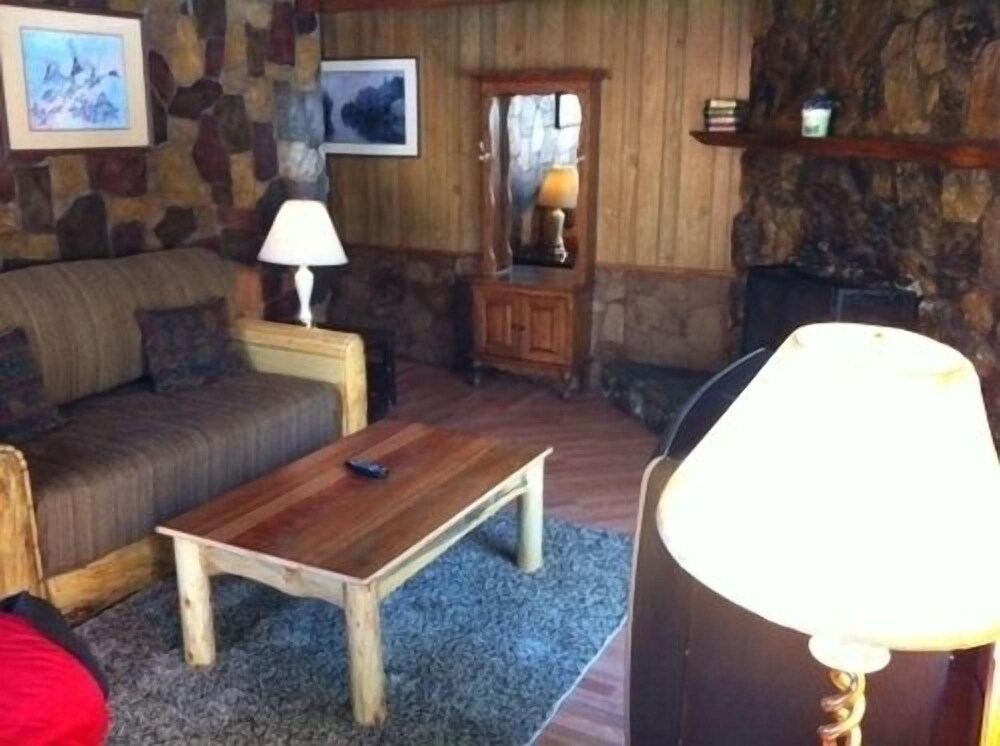 Golden Bear Cottages - photo 46