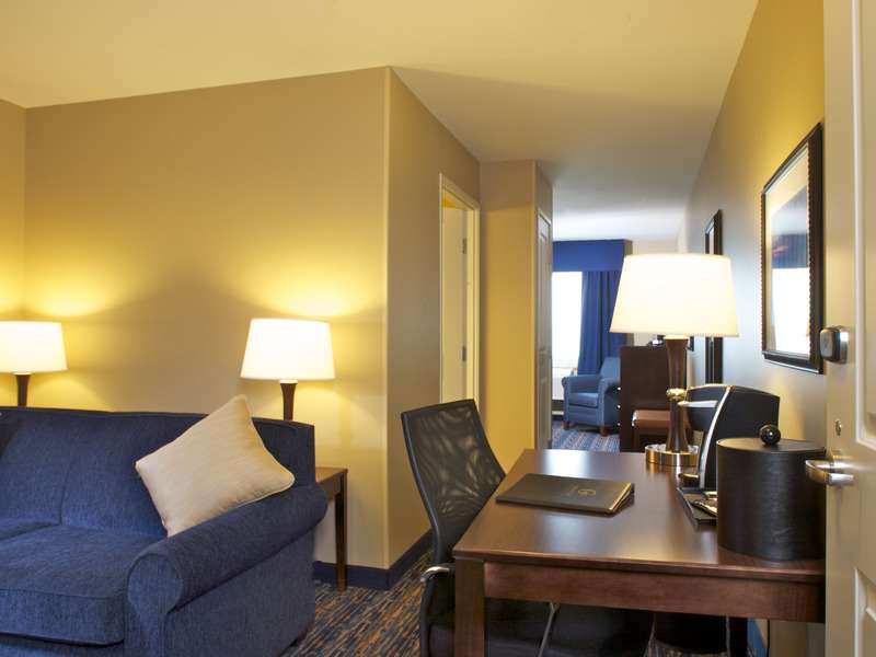 GrandStay Hotel & Suites Mount Horeb Madison - photo 8
