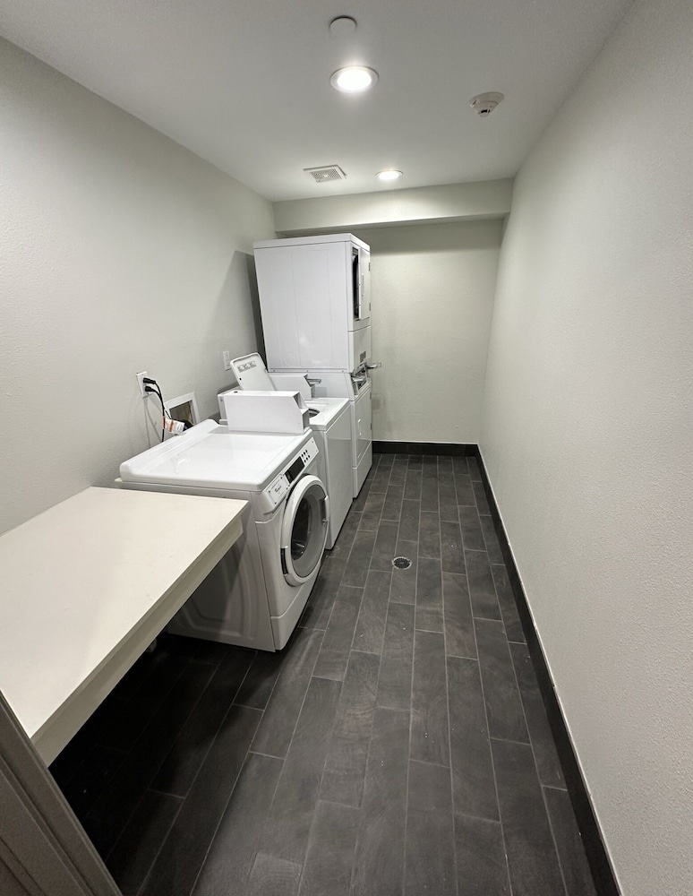 Holiday Inn Express Dallas Downtown - photo 59