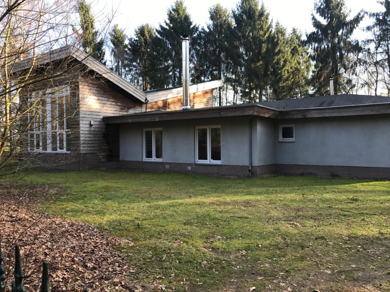 Het Atelier Ruime Vrijstaande Vakantiewoning 200m2 Voor Maximaal 8 Personen — Leende