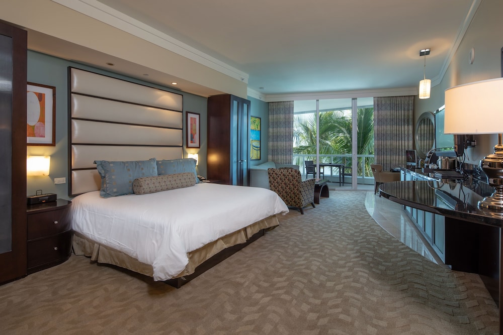 Fontainebleau Miami Beach Private Luxury Suites - photo 11