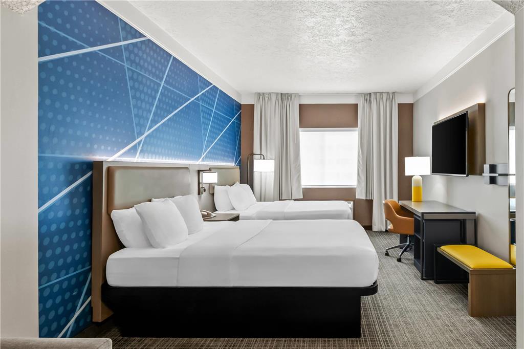 Comfort Suites Clackamas - photo 37