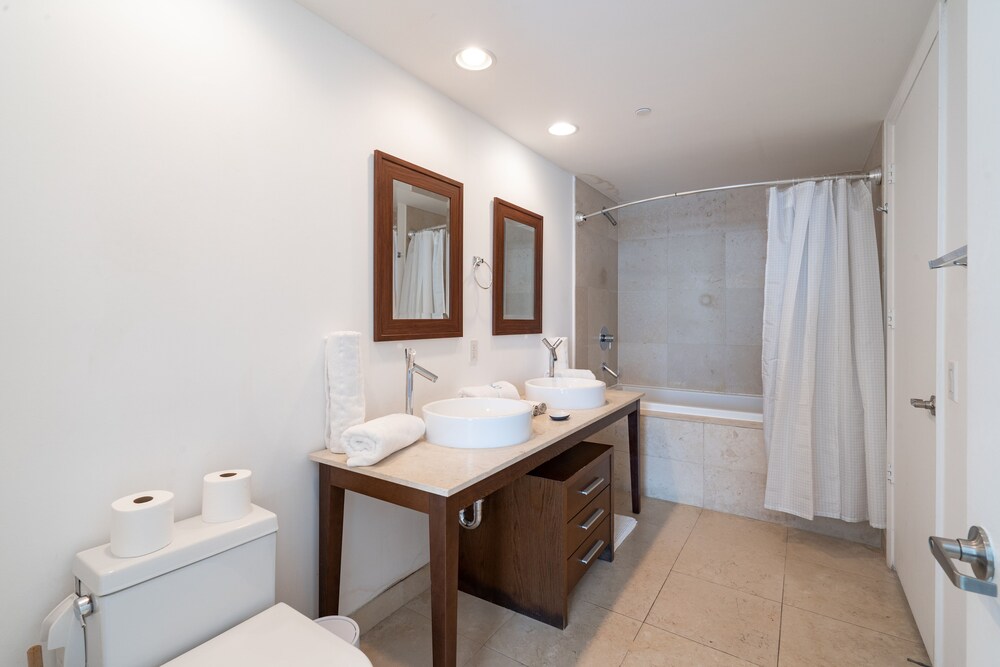 Private Residences at ICON Twr3 by JOS17 - photo 82