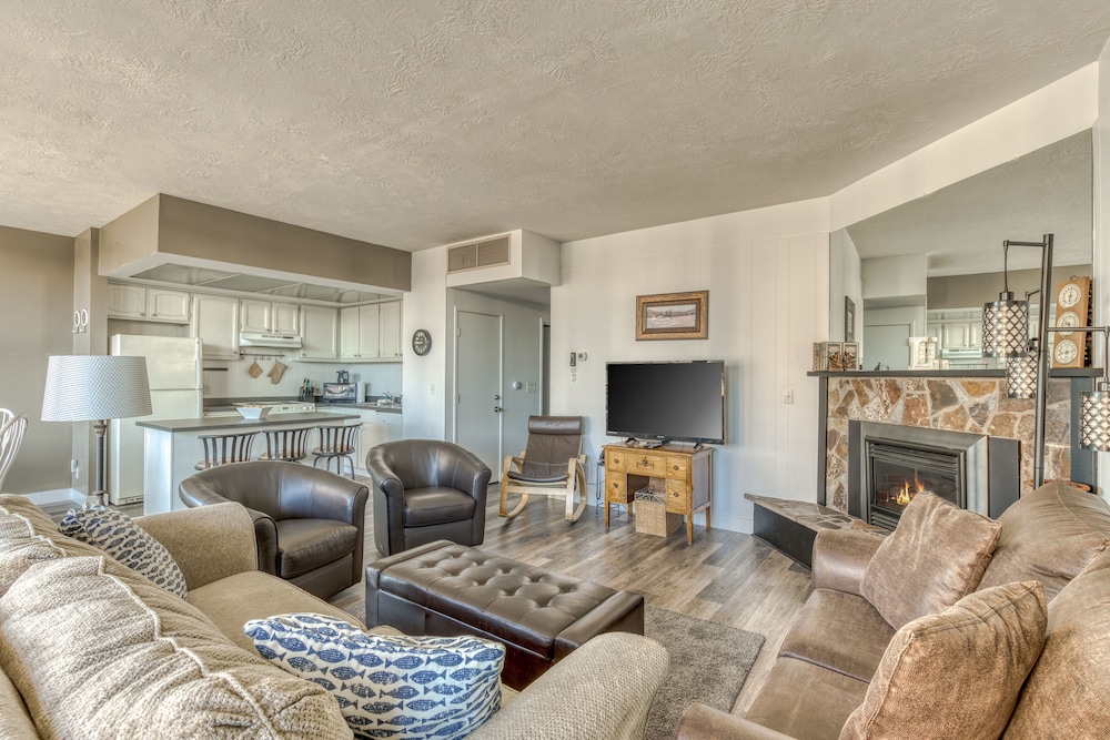 Sand & Sea Resort Condominiums - photo 502