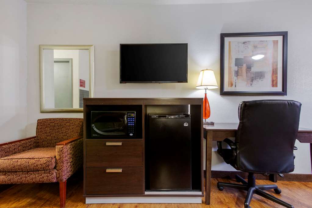 Quality Inn Columbus East - photo 28