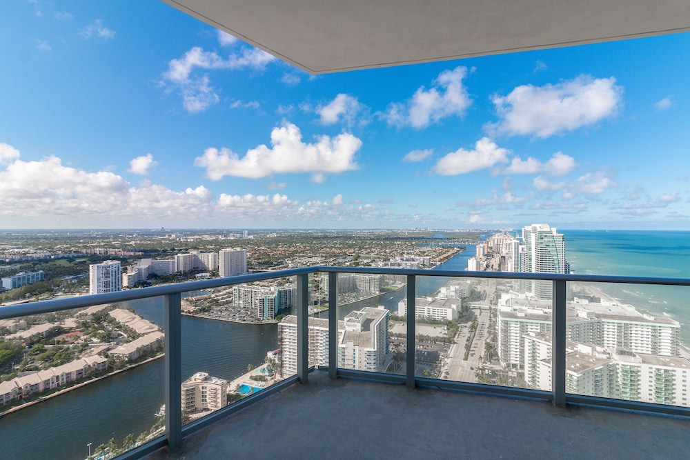 Private Ocean Condos Hyde Beach Resort - photo 124