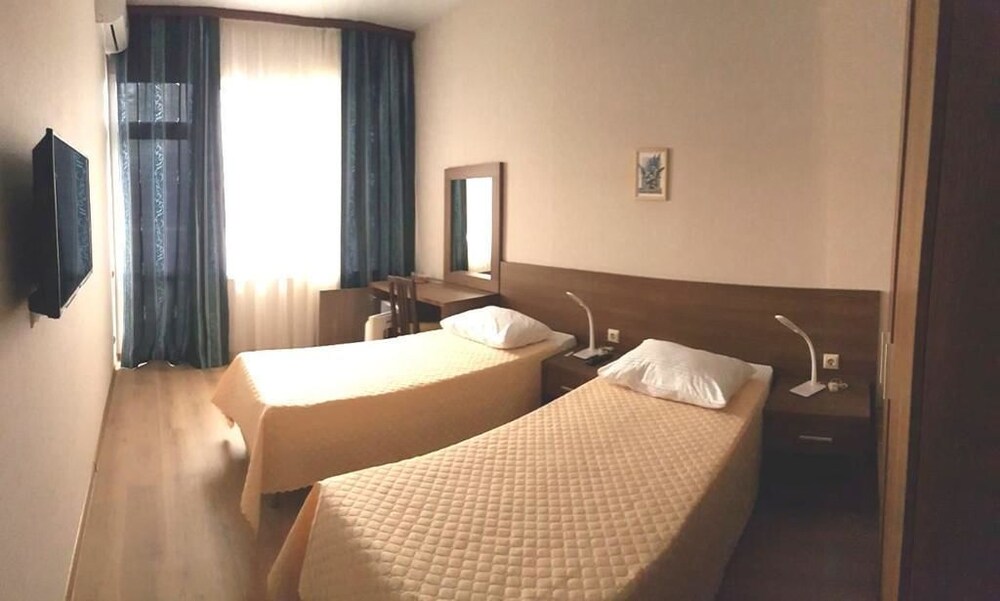F&G Hotel — Sochi — photo 3